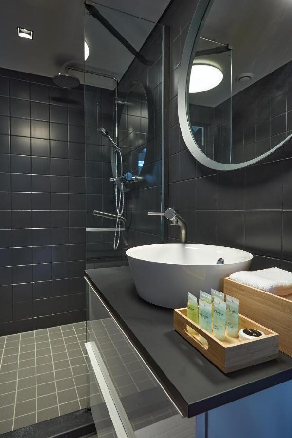 The Guest Apartments - Uilenburg 's-Hertogenbosch  Esterno foto